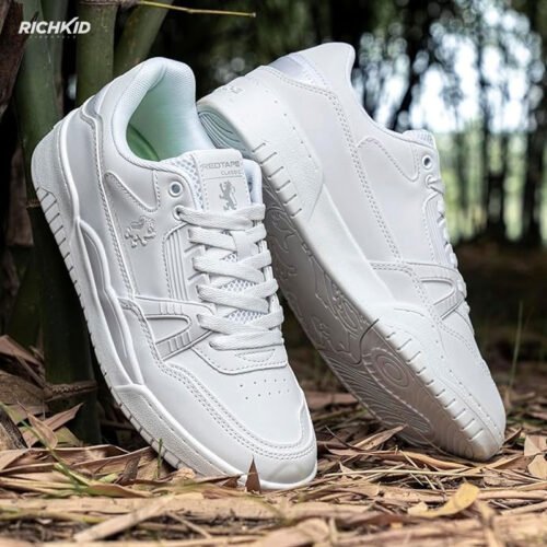 lowcut White Sneakers