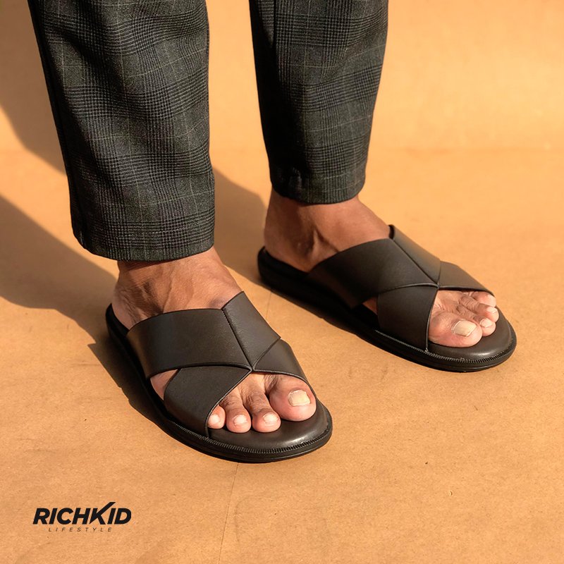 Cross Sandals Brown - Image 4