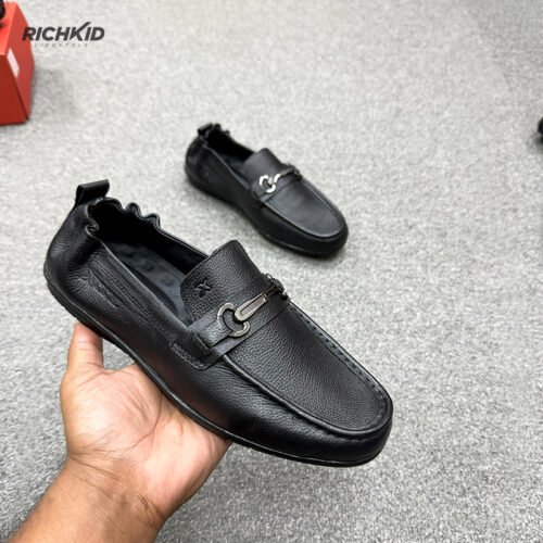 Relax fit ornament loafer Black
